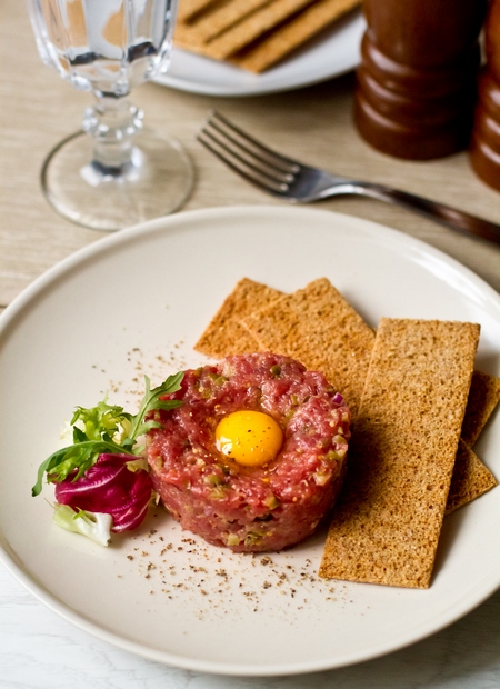 Винницада әйел жақындық үшін ер адамды іздейді.