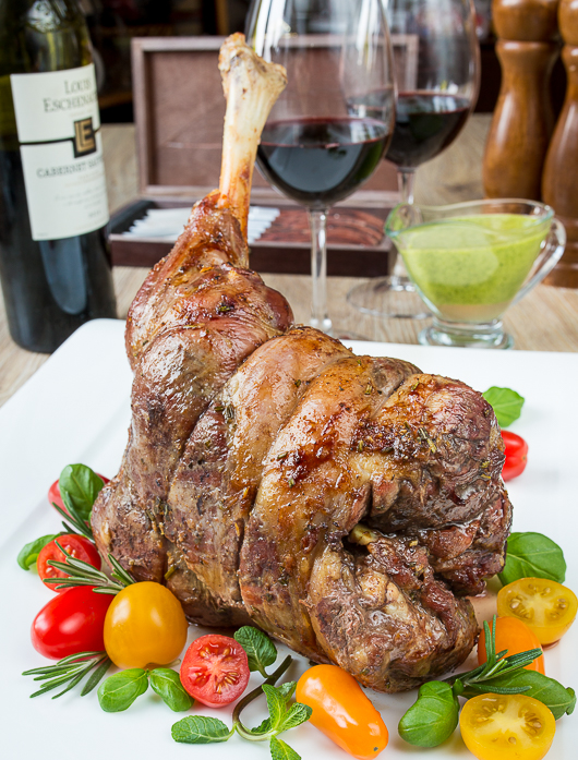 Рецепт запеченной бараньей ноги с розмарином с фото пошагово на Вкусном ...