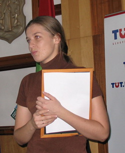 Татьяна Владимировна получает приз :)